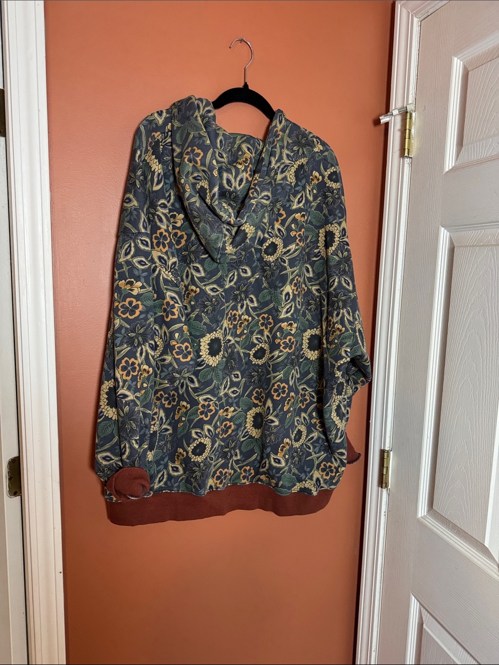 Boho Natural Life oversized Floral Sunflower Pullover Hoodie in Green & Brown - Picture 3 of 4